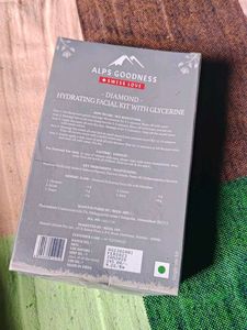 Alps Goodness Diamond Hydrating Facial Kit