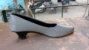 Ballies Heels