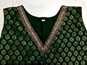 Kurti Bottle green Zari Abstract Work