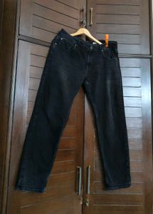 Spykar Men Midrise Straight Leg Cotton Jeans
