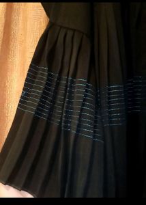 Beutiful Black Flayered Abaya...Like New In Condition Very Less Used# Abaya#burqa#naqab#burkha