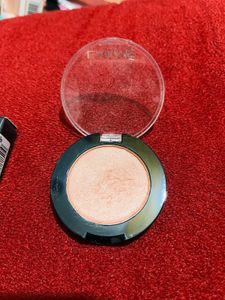 Branded Lakme Highlighter