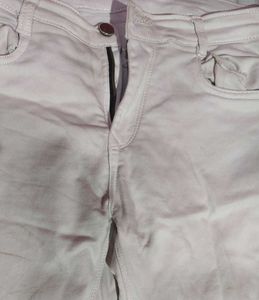 Stretchable White Denim Jeans