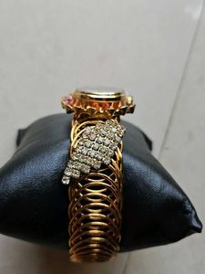 Stylish Gold-Tone Wristwatch