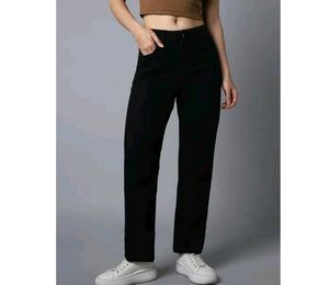 Women Straight Fit Jean&#39;s Dark Black