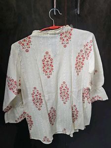 Unused: Floral Print Top