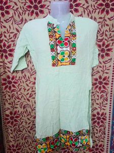 Women&#39;s kurta