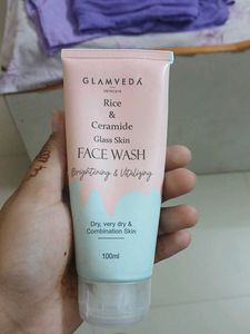 Glamveda Face Wash