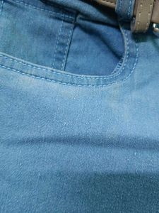 Women&#39;s Jeans