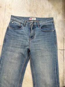 LEVIS 514 BLUE STRAIGHT FIT JEANS 32