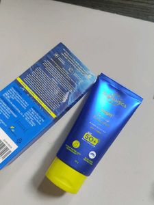 Aqualogica Toneup Sunscreen