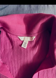H&amp;M COLLARED CROP TOP