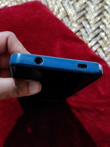 Used Smartphone - Damaged Screen