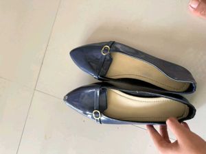 Navy Patent Leather Pointed-Toe Flats