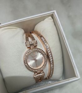 Timeless Elegance With Braclet .