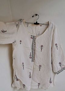 SIYAHI BRAND Classy TOP AT HALF PRICE