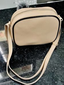 Luxury Sling Bag🥰✨