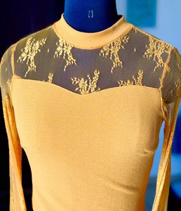 Offer🌷🌷Mustard Lace Top wit fabulous bell Sleeve