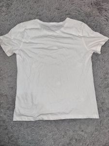 🔥Embellished White T-shirt 👕 🔥