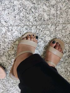 women&#39;s flats