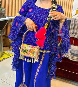 Beautiful Frill Dupatta Bandhej