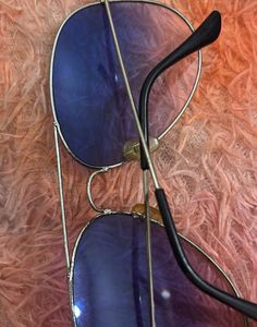 Aviator Sunglasses - Gradient Lens