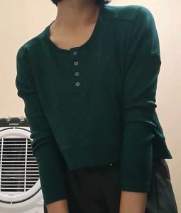 Green Button-Up Long Sleeve Top