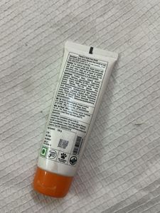 Nykaa Naturals Papaya Face Scrub