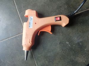 Glue Gun With Tag