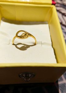 Elegant pure  Gold Ring 18k with hall mark