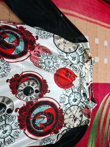 Clock Print Sleeveless Top