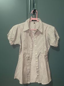 Striped short sleeve shirt