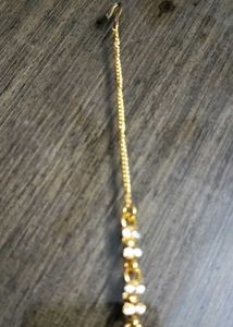 Forehead Ornament (Maang Tikka) And Ring