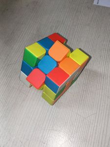 BRAND NEW Smooth RUBIK'S CUBE