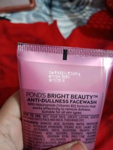 Ponds Bright Beauty Facewash