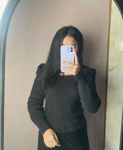 Sale✨Pinterest Black Top ✨🧸