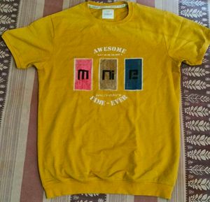 ✅💛Awesome Graphic T-Shirt💛✅