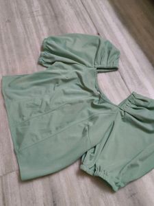 Selling A Peach Sea Green Colour Top
