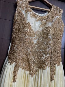 Beautiful Long Princess Gown👰🏻‍♀️