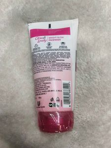 Glow &amp; Lovely Bright Facewash