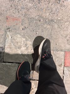 puma sports shoes black