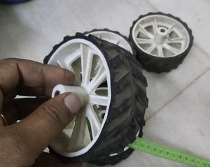 Price Drop 🔥Robot Four Hard Grip Wheels