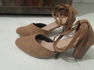 Beautiful Brown Velvet Heels