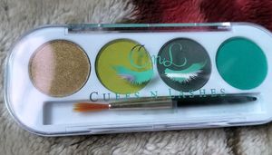 Cuffs And Lashes Eyeshadow Pallette