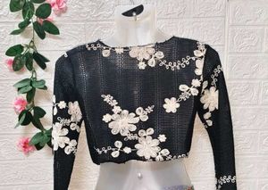 Size Extra Small 🎁Buy 2 Get 1 Free 🎁 Crochet Top