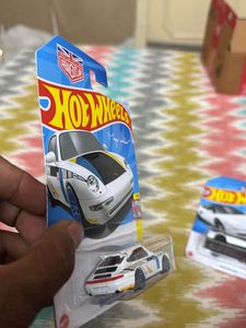 HOT WHEELS 96 PORSCHE CARRERA IMPORTED