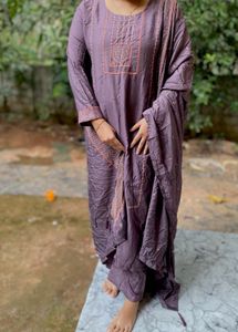 Elegant Purple Embroidered Kurta Set