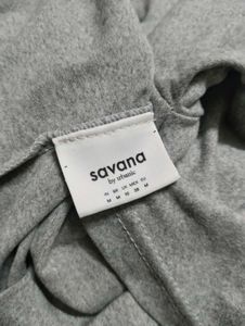 Savana V-Neck Tee shirt