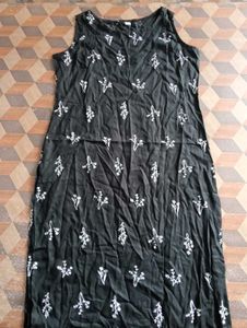 Black Sleeveless Floral Print Dress