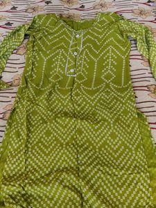 Kurta Set With One Kurti Free